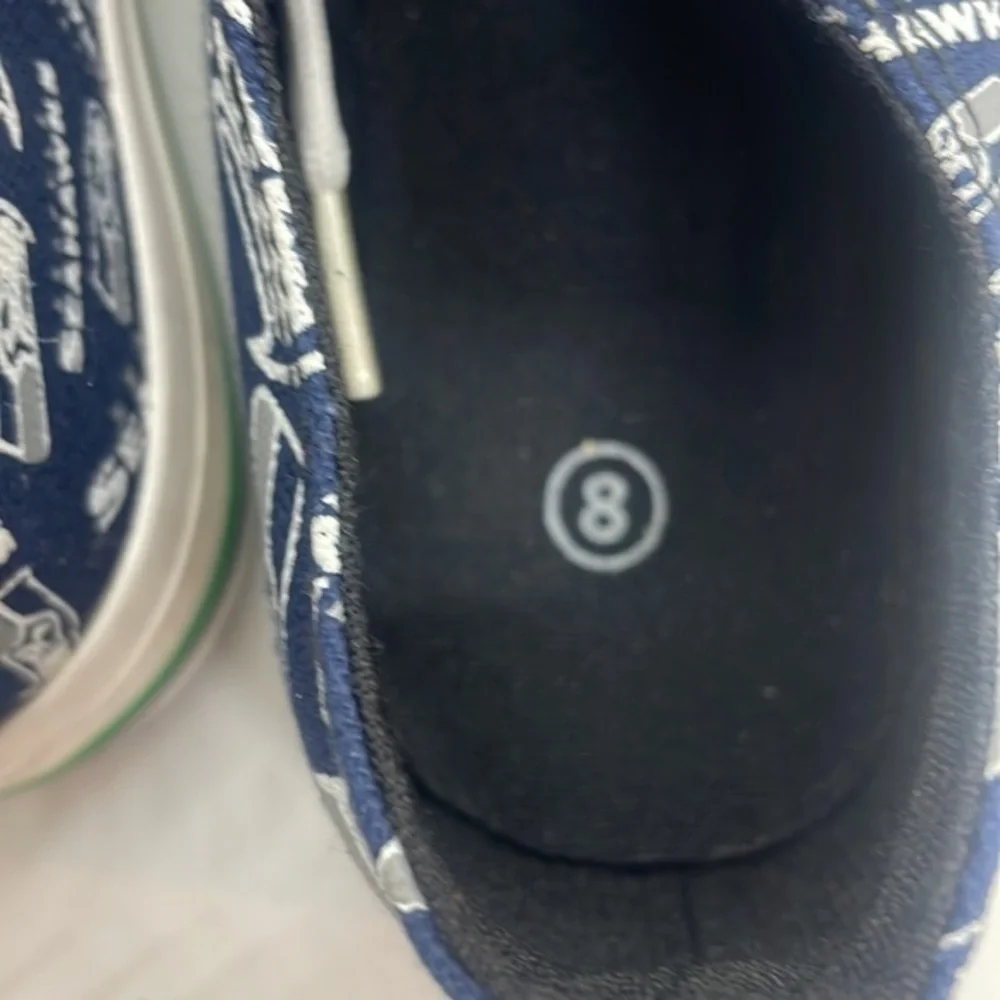 NWT NFL Seahawks shoes lace up sneakers size 8